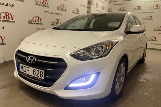 Hyundai I30 automobilių nuoma