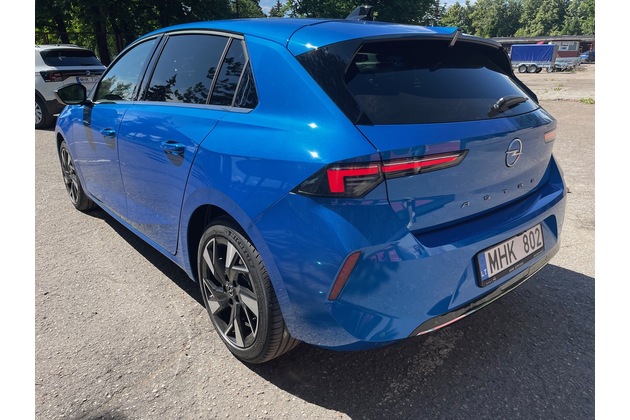  automobilių nuoma