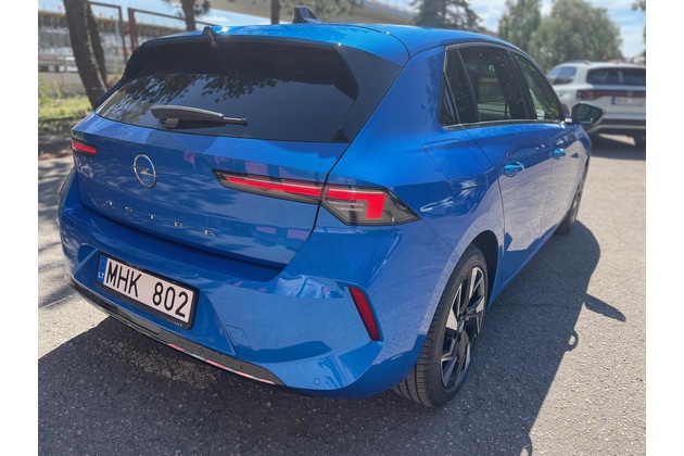  automobilių nuoma