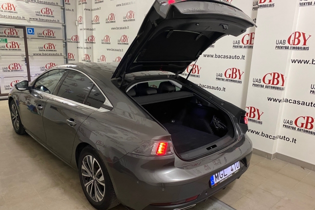 Peugeot 508 automobilių nuoma