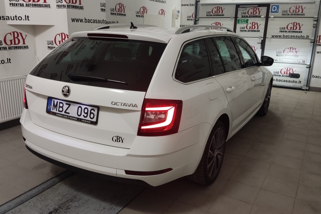 Škoda Octavia automobilių nuoma