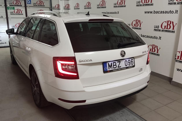 Škoda Octavia automobilių nuoma