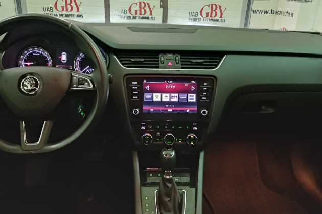 Škoda Octavia automobilių nuoma