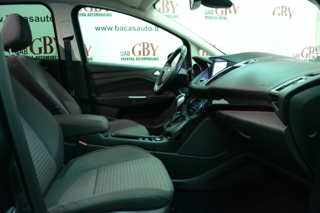 Ford C-MAX automobilių nuoma