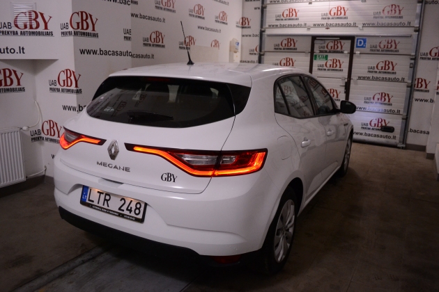 Renault Megane automobilių nuoma