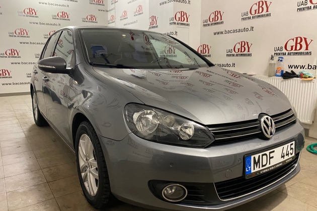 VW Golf automobilių nuoma