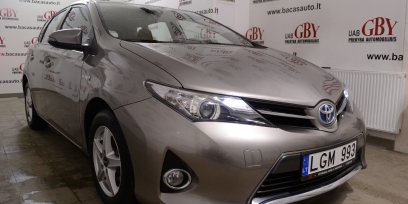 Toyota Auris nuoma