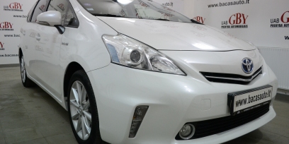 Toyota Prius Plus nuoma